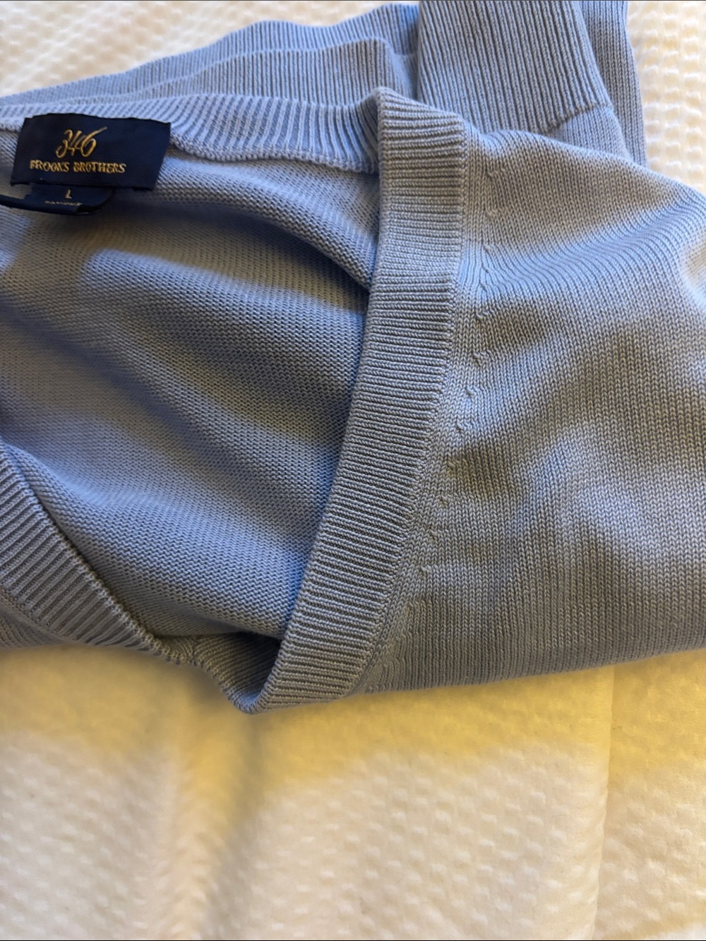 Vintage 346 Brooks Brothers 70% silk 30% cotton Men's Pale Blue V-Neck sweat